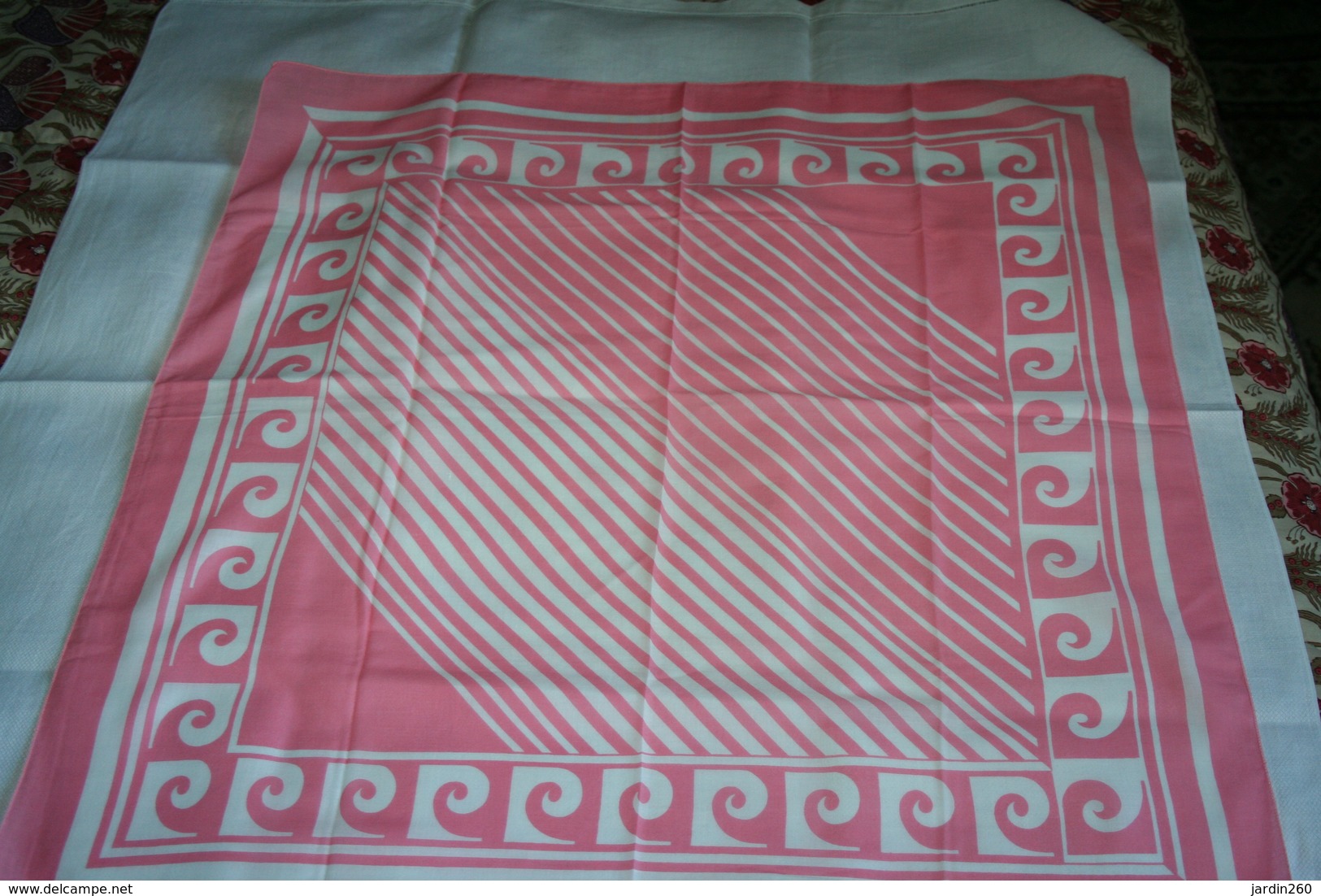 Foulard  Vintage En  Coton Rose "P Cardin" - Hoofddoeken En Sjaals