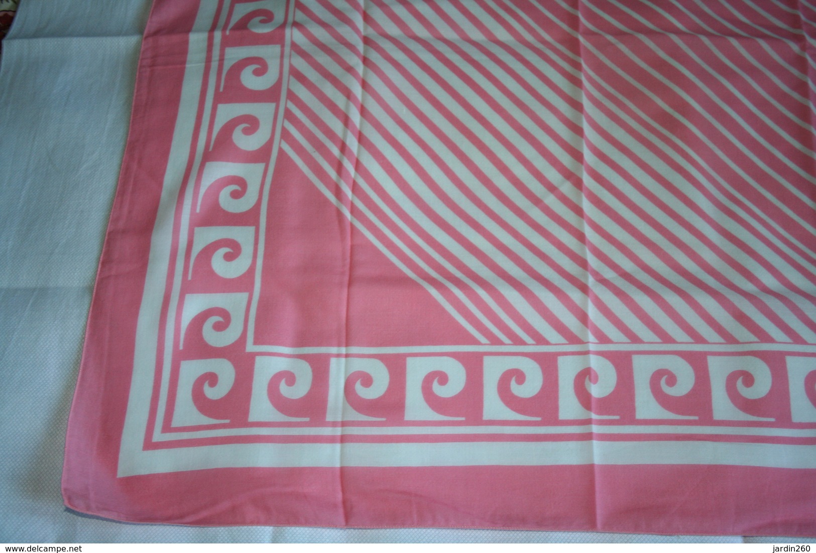 Foulard  Vintage En  Coton Rose "P Cardin" - Fulares