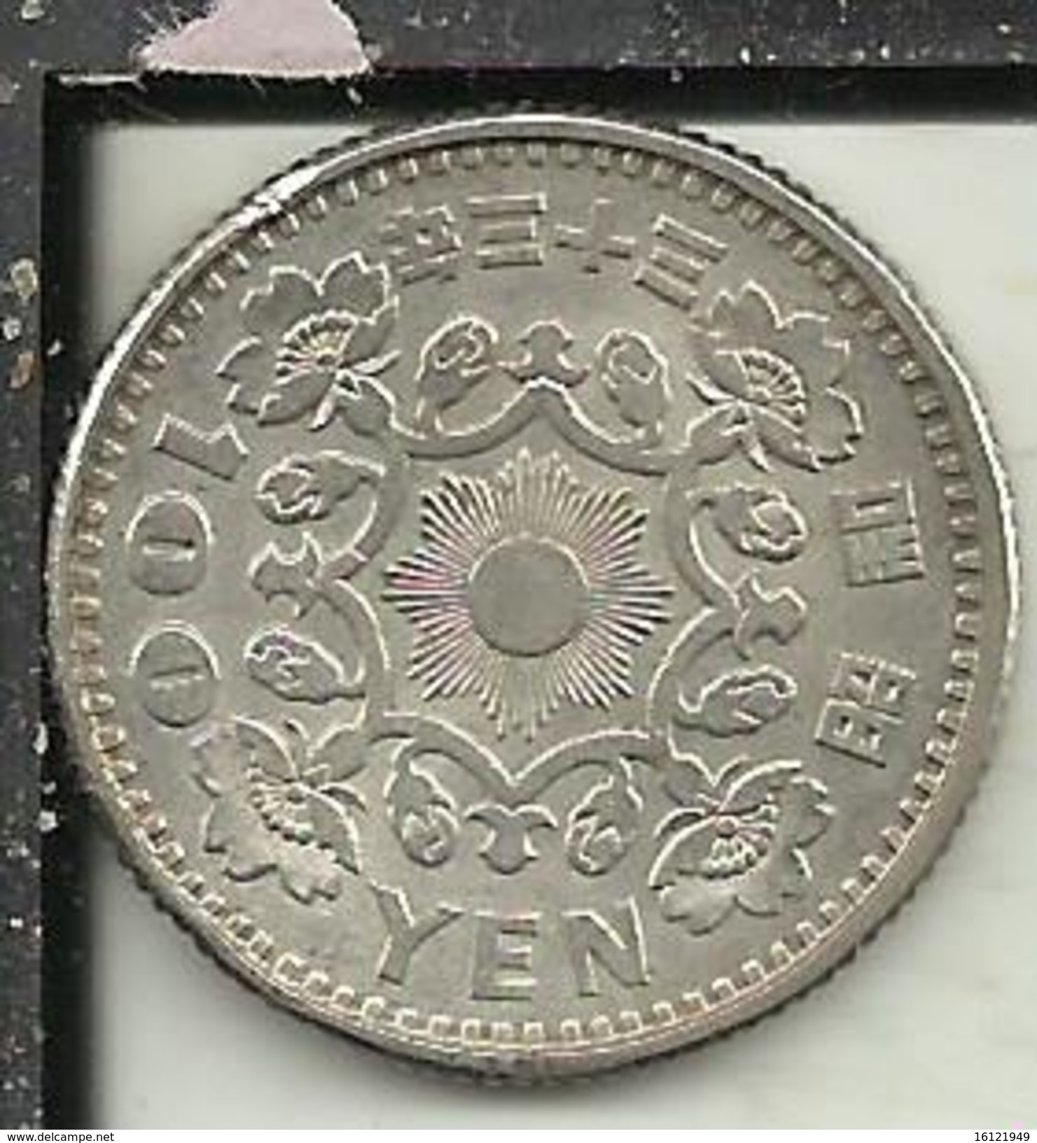 V62 - 100 YEN - Japon