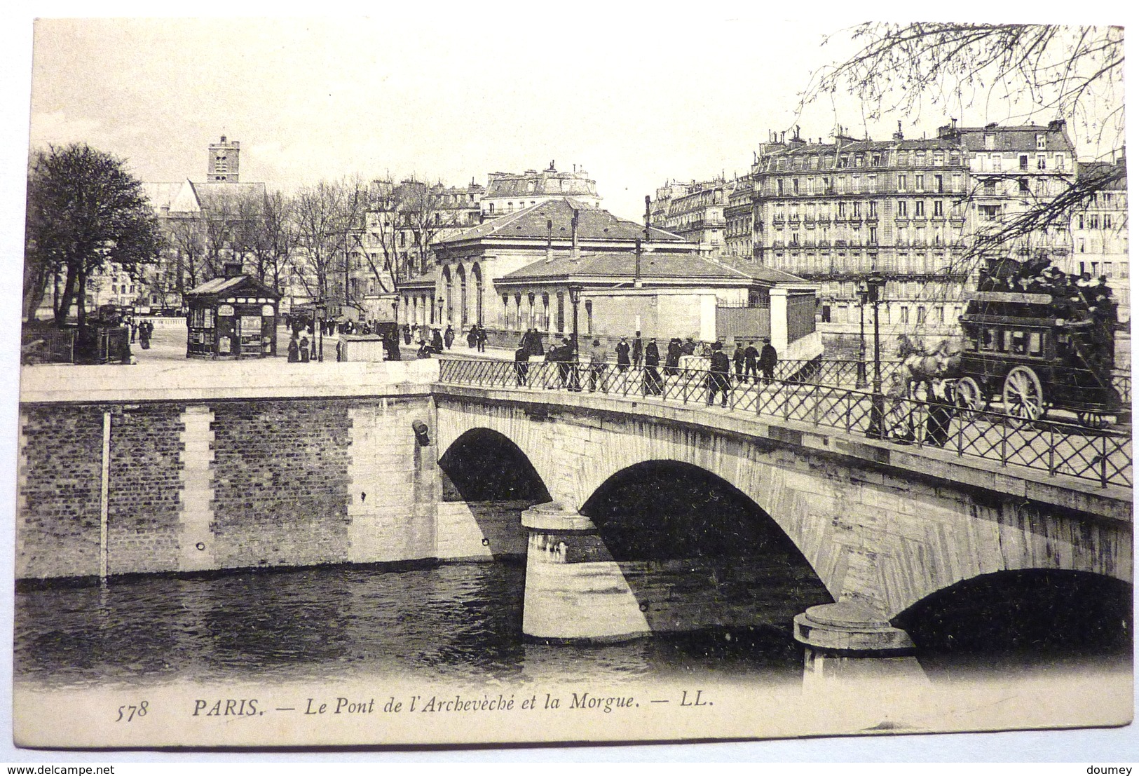 QUAI DE L'ARCHEVECHE Et La MORGUE  - PARIS - Arrondissement: 04