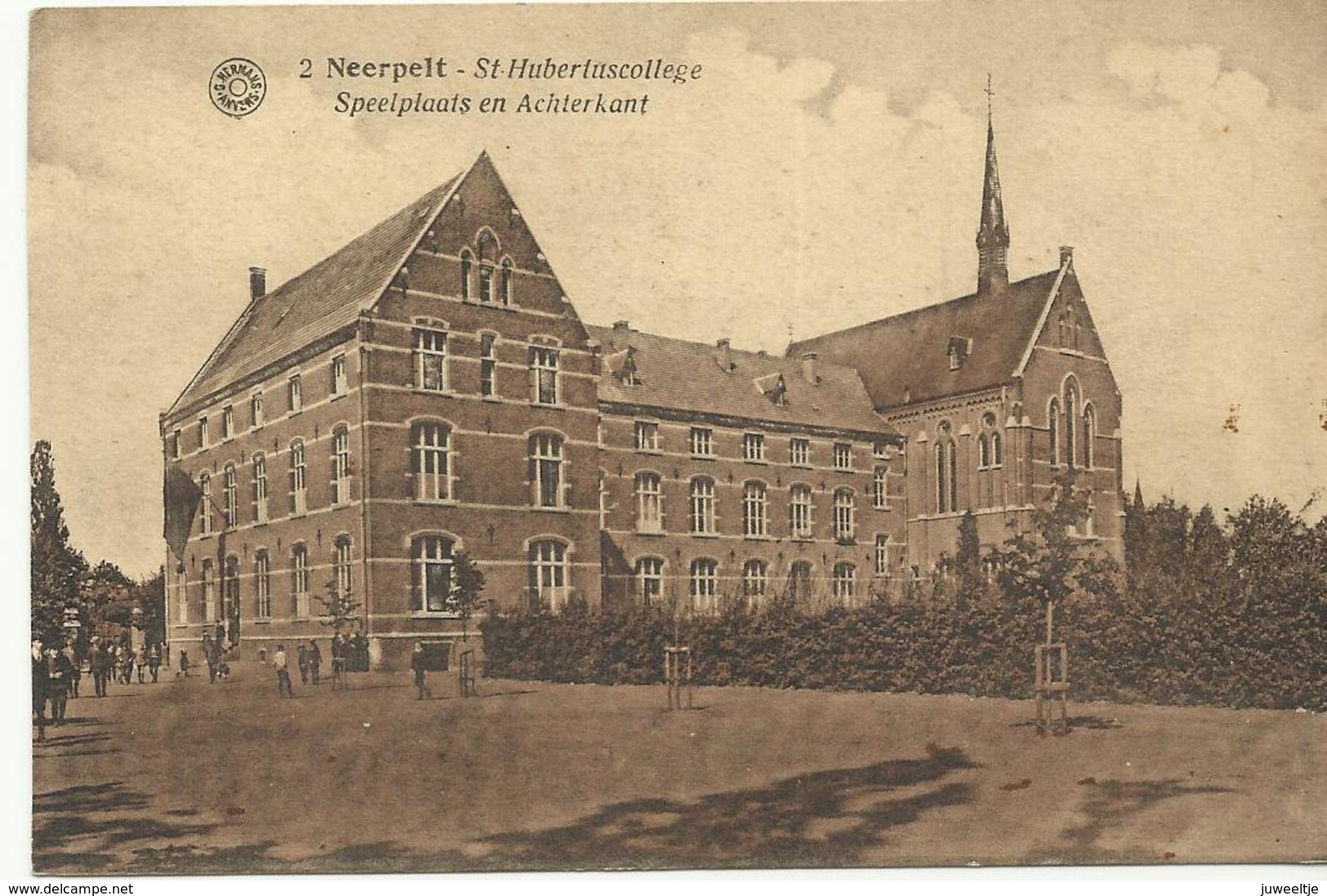 Neerpelt St Hubertiuscollege Speelplaats En Achterkant    (4530) - Neerpelt