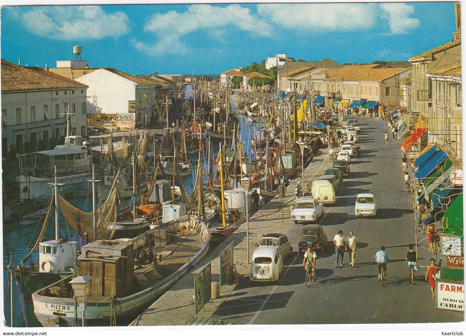 Cesenatico: FIAT 500 NUOVA '58, 600, FORD CORTINA, FIAT 600T & 850 - FISHING BOATS  - Porto Canale - PKW