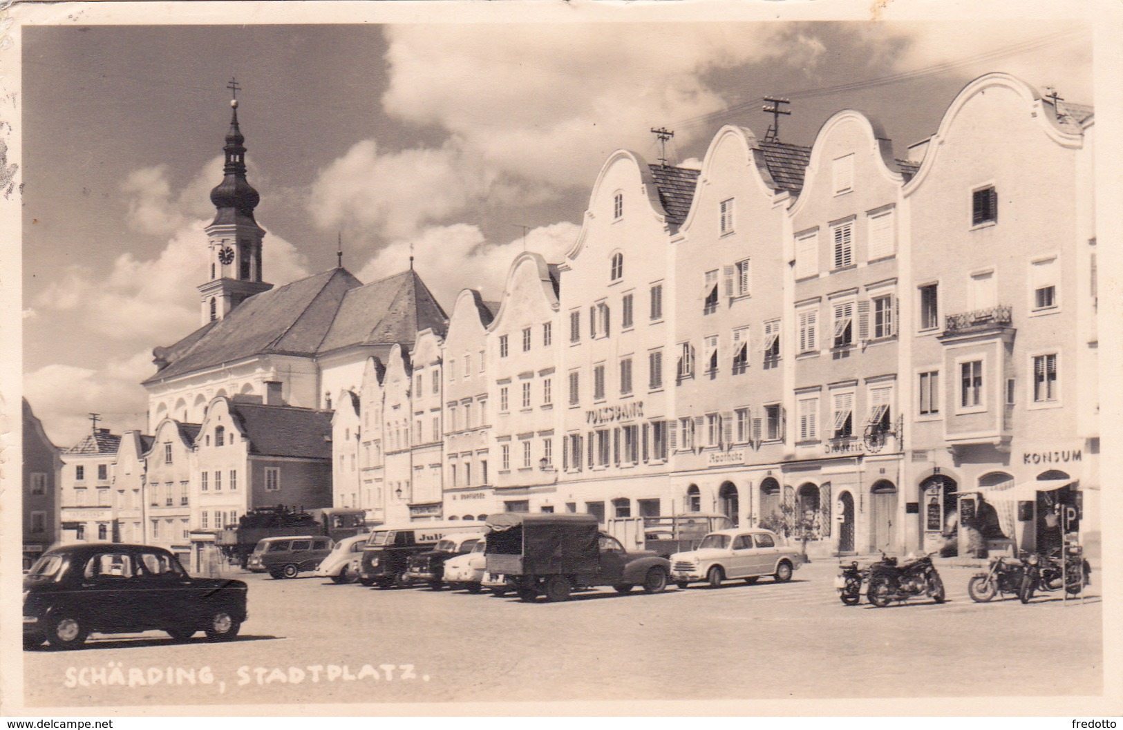 Schärding-Stadtplatz-Konsum-Drogerie-Volksbank. - Schärding