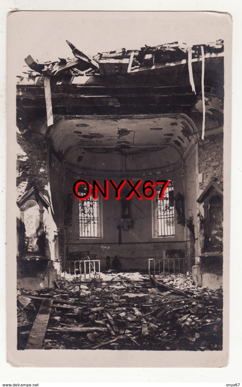 Carte Postale Photo Militaire Allemand Intérieur Eglise En Ruine Guerre 14/18 Nord Pas Calais Somme Belgique A SITUER - Te Identificeren