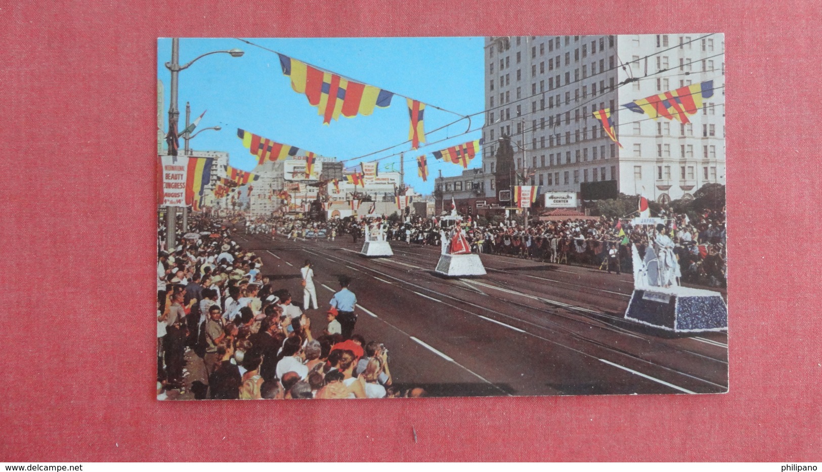 Miss International Beauty Parade ---California > Long Beach----------- >-ref 2477 - Long Beach