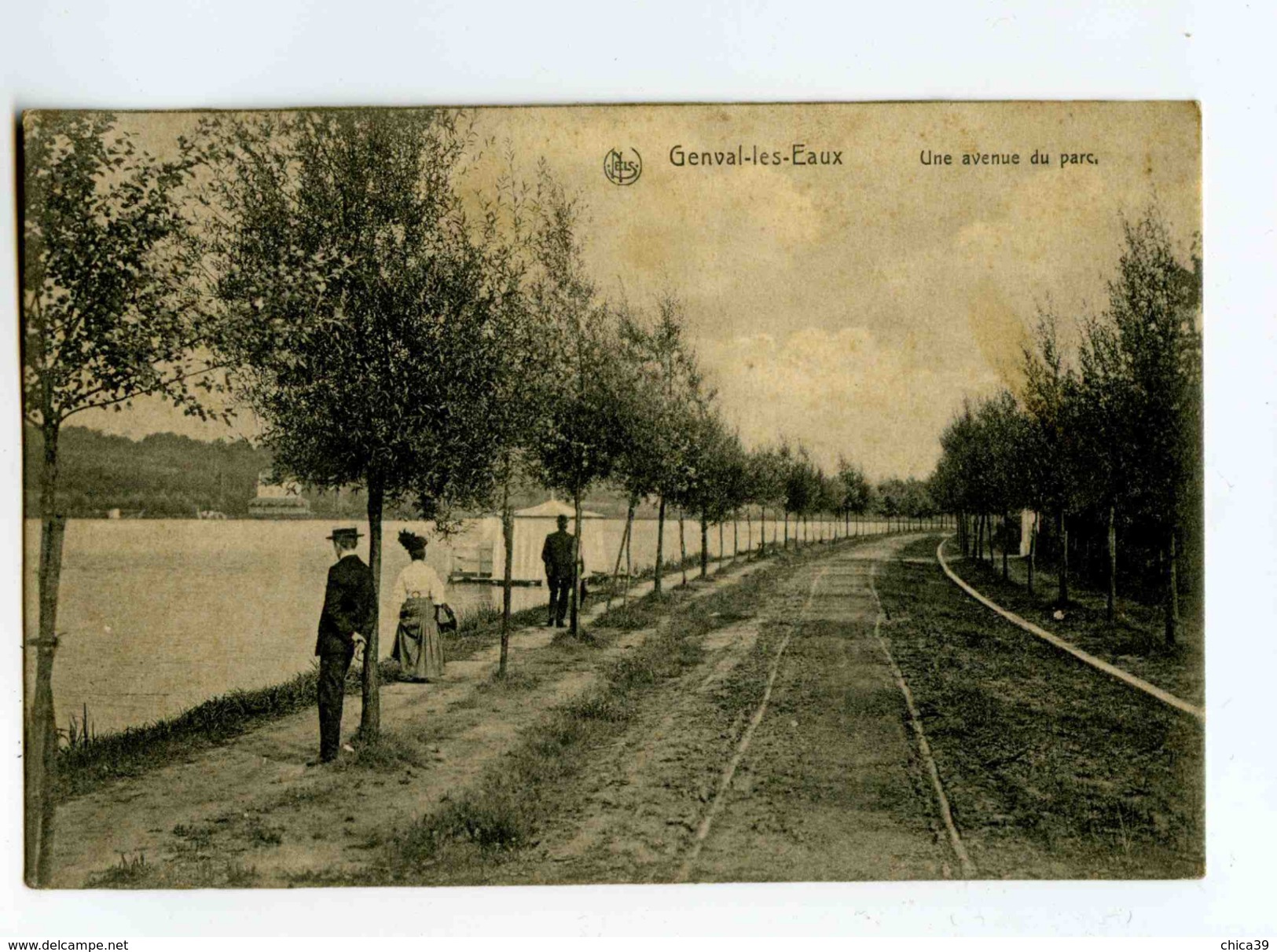 C 19299   -   Genval-les-Eaux  -  Une Avenue Du Parc - Rebecq