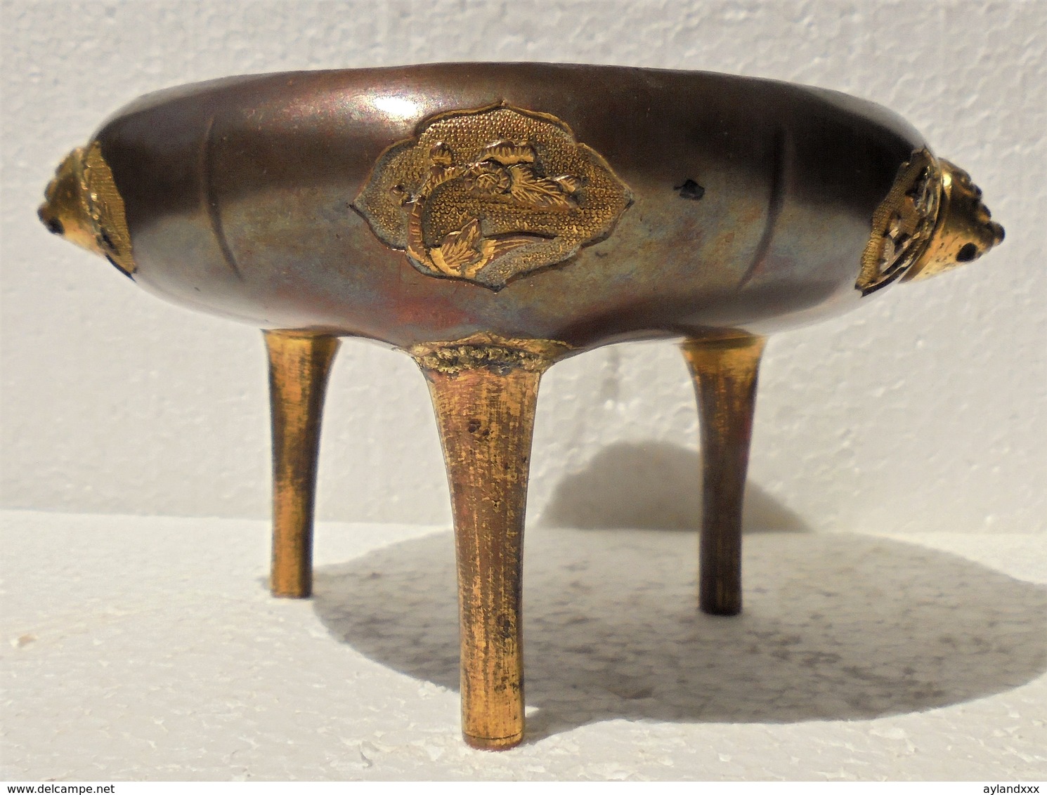 CINA (China): Antique Chinese Copper Incense Burner - Arte Orientale