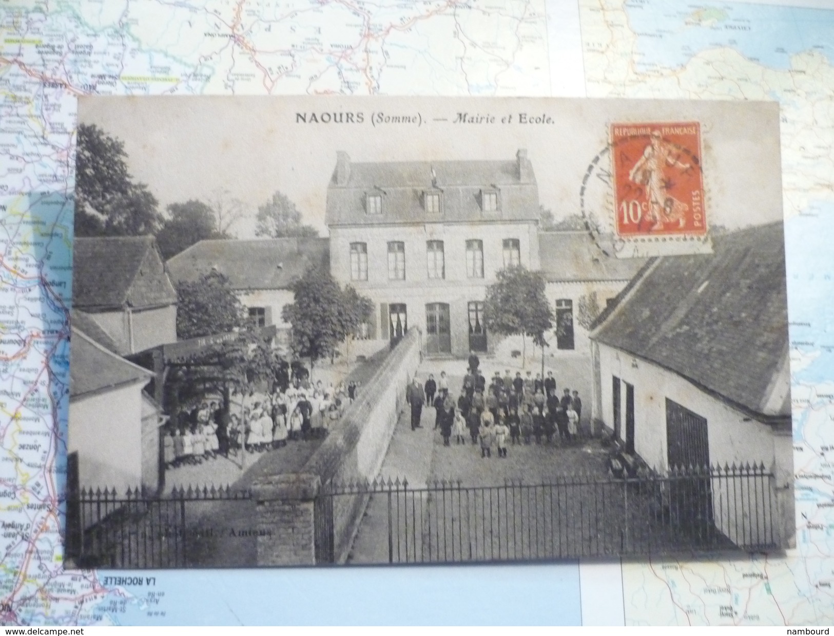 Mairie Et Ecole - Naours