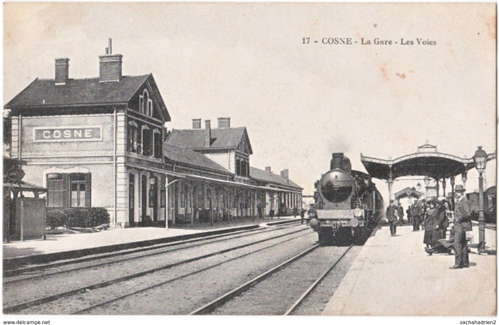 58. COSNE. La Gare. Les Voies. 17 - Cosne Cours Sur Loire