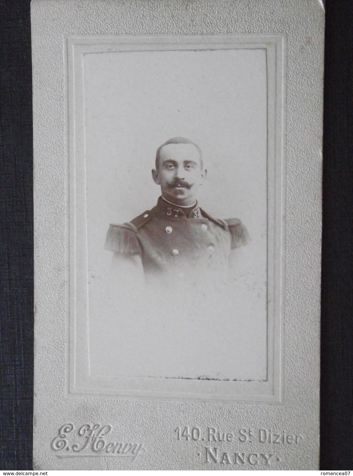 SOLDAT Du 37e REGIMENT D'INFANTERIE - CDV - Par E. Henry, Photographie à Nancy (Meurthe-et-Moselle) - XIXe - A Voir ! - Guerre, Militaire