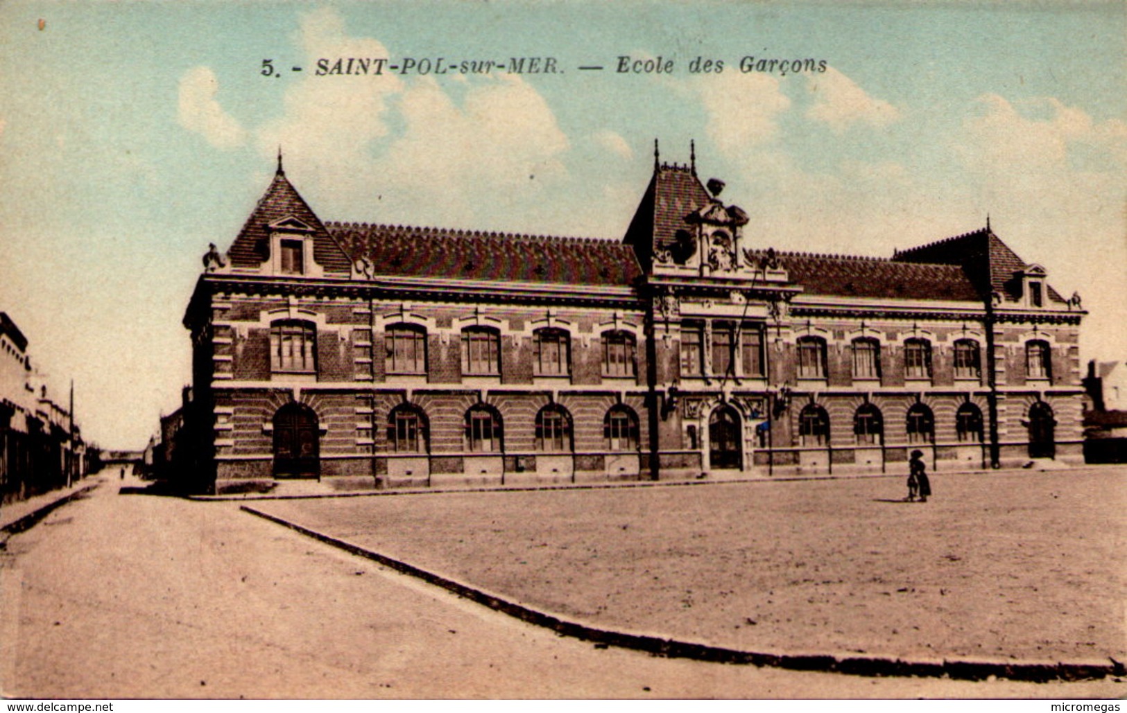 SAINT-POL Sur MER - Ecole Des Garçons - Saint Pol Sur Mer