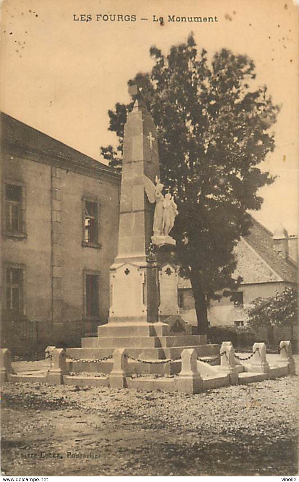 A-17-2476 : MONUMENT AUX MORTS DE LA GRANDE-GUERRE 1914-1918. LES FOURGS - Otros & Sin Clasificación