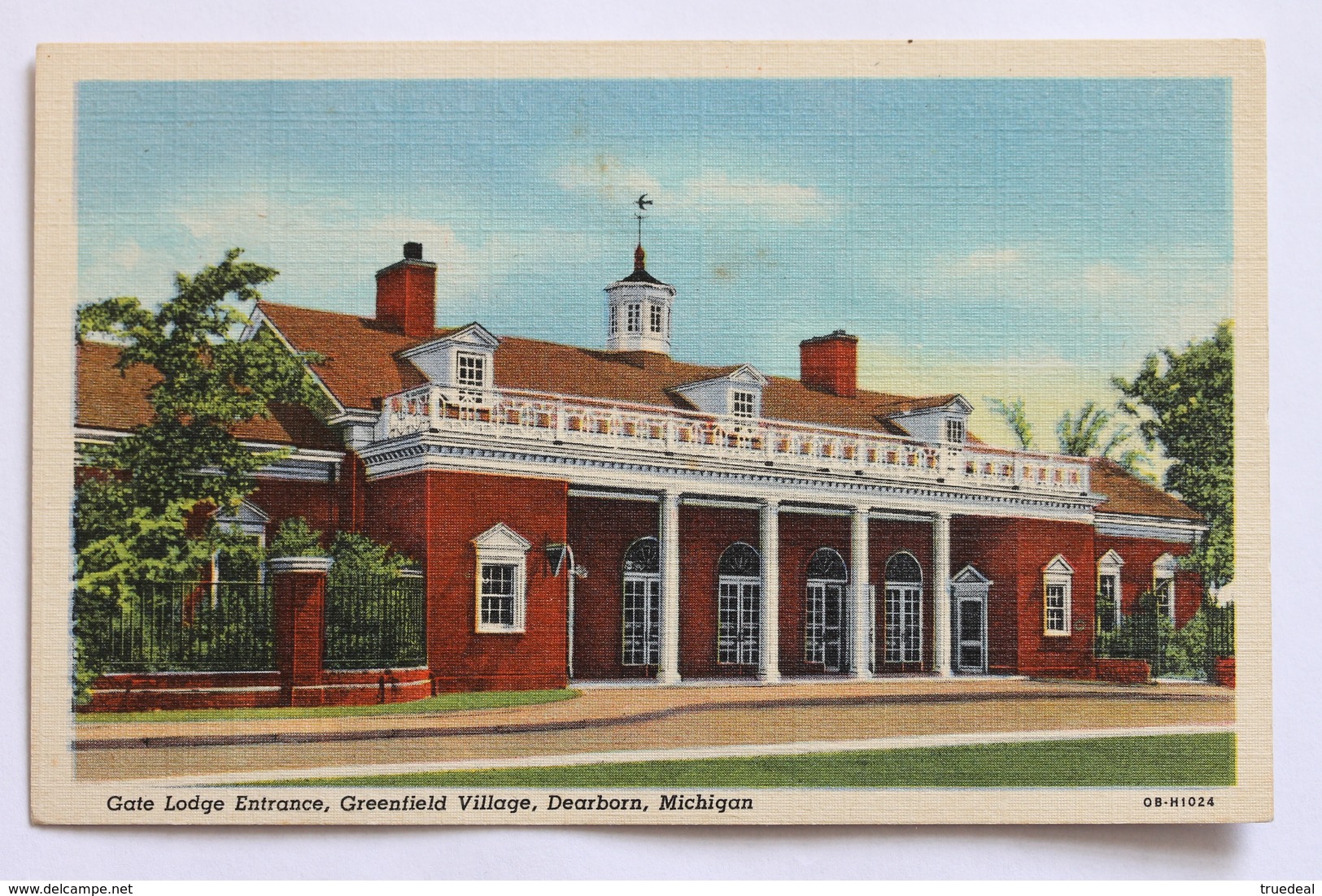 GATE LODGE ENTRANCE, GREENFIELD VILLAGE, DEARBORN, MICHIGAN - Dearborn