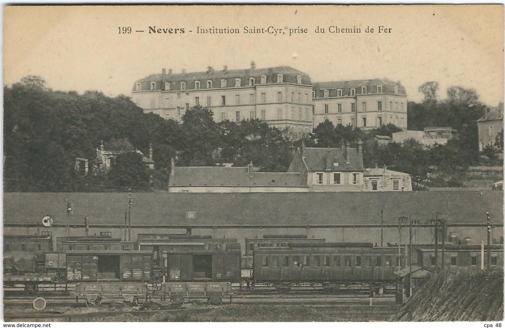 Nievre : Nevers, Institution St Cyr, Prise Du Chemin De Fer - Nevers