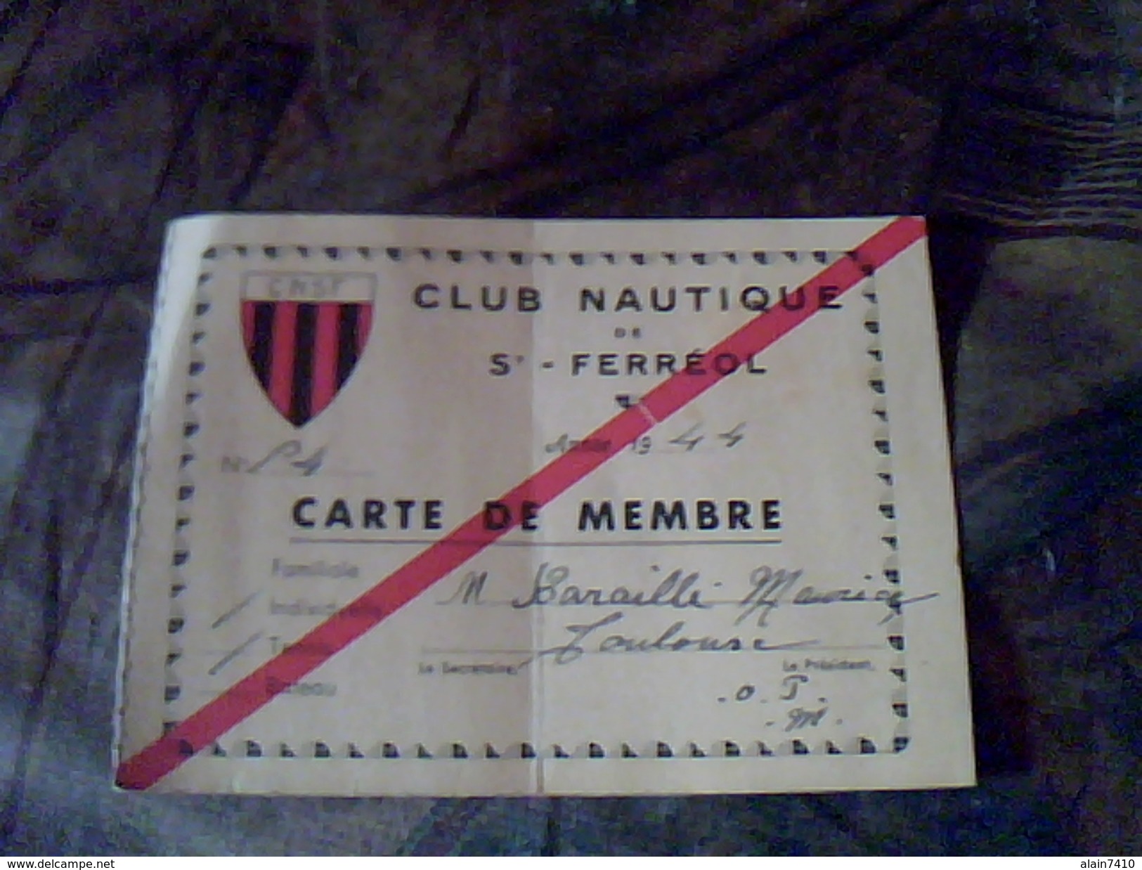 Vieux Papier Carte De Membre Du Club Nautique De St Fereol Annee 1944 - Cartes De Membre