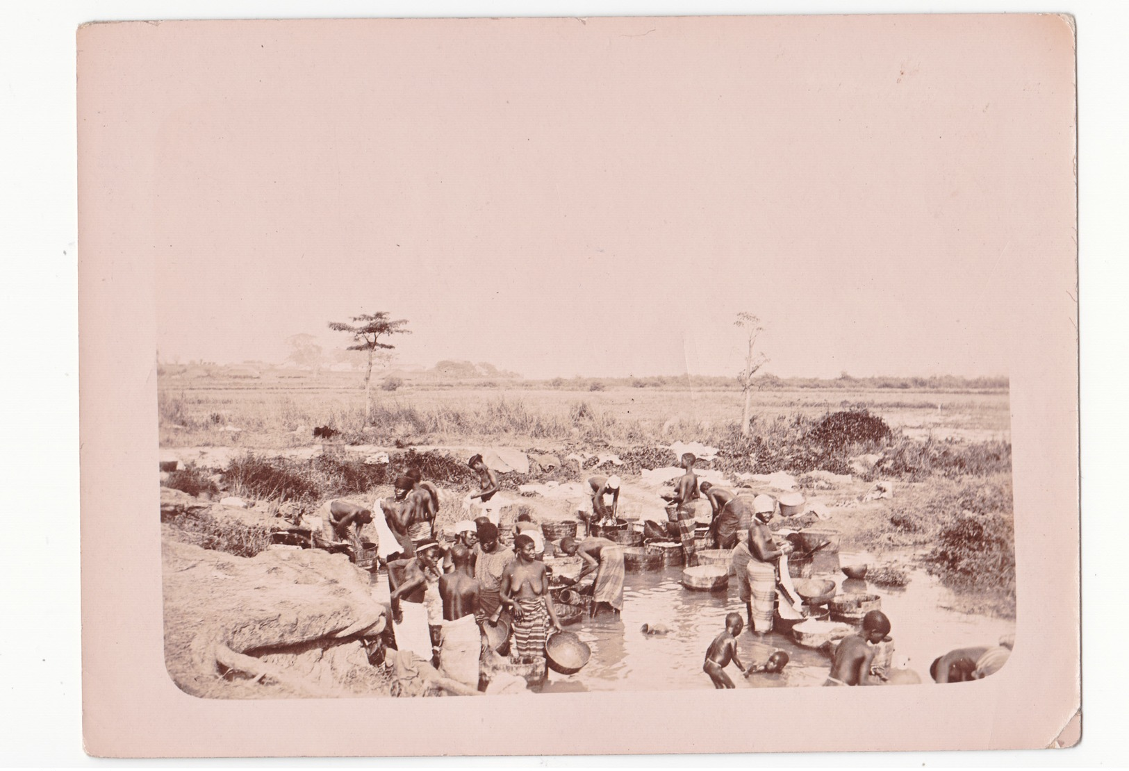 Bissau: Lavoir Des Blanchisseuses. - Guinea-Bissau