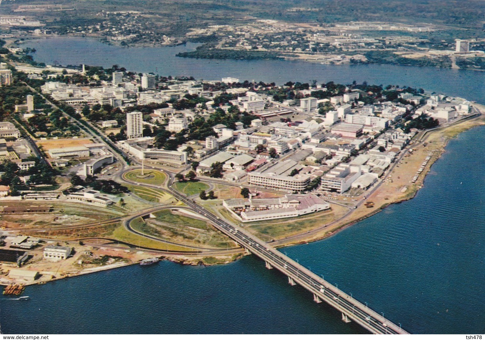 COTE D'IVOIRE----ABIDJAN---vue Aérienne--au Premier Plan Le Pont Houphouët Boigny--voir 2 Scans - Côte-d'Ivoire