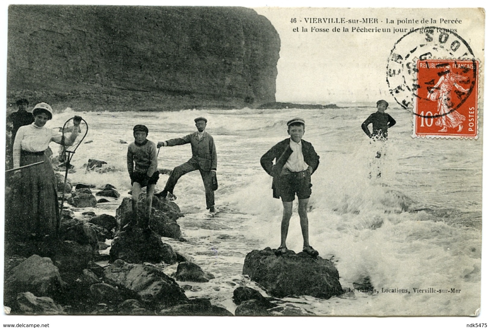 14 : VIERVILLE SUR MER - LA POINTE DE LA PERCEE ET LA FOSSE DE LA PECHERE UN JOUR DE GROS TEMPS - Sonstige & Ohne Zuordnung