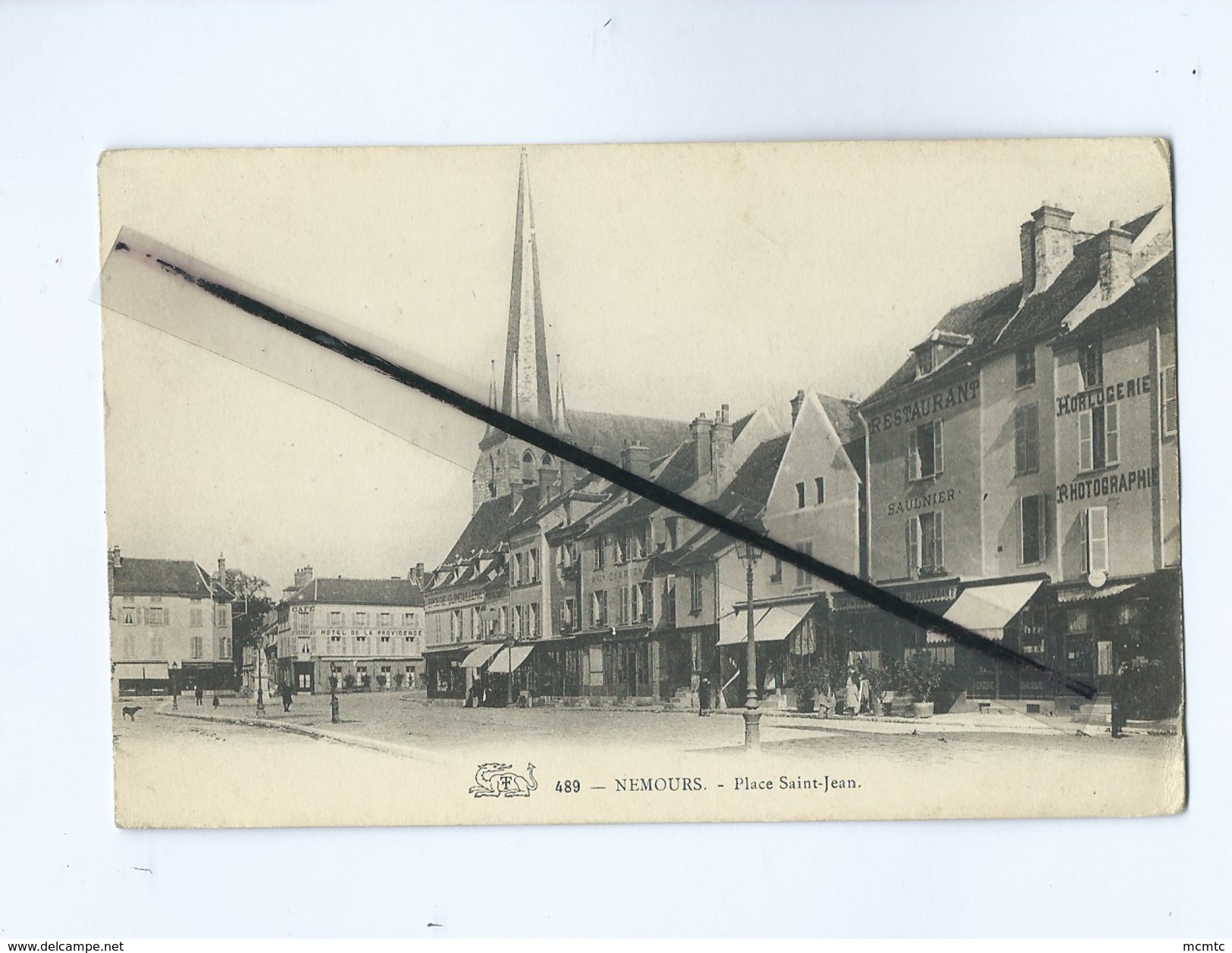 CPA - Nemours - Place Saint Jean - Nemours