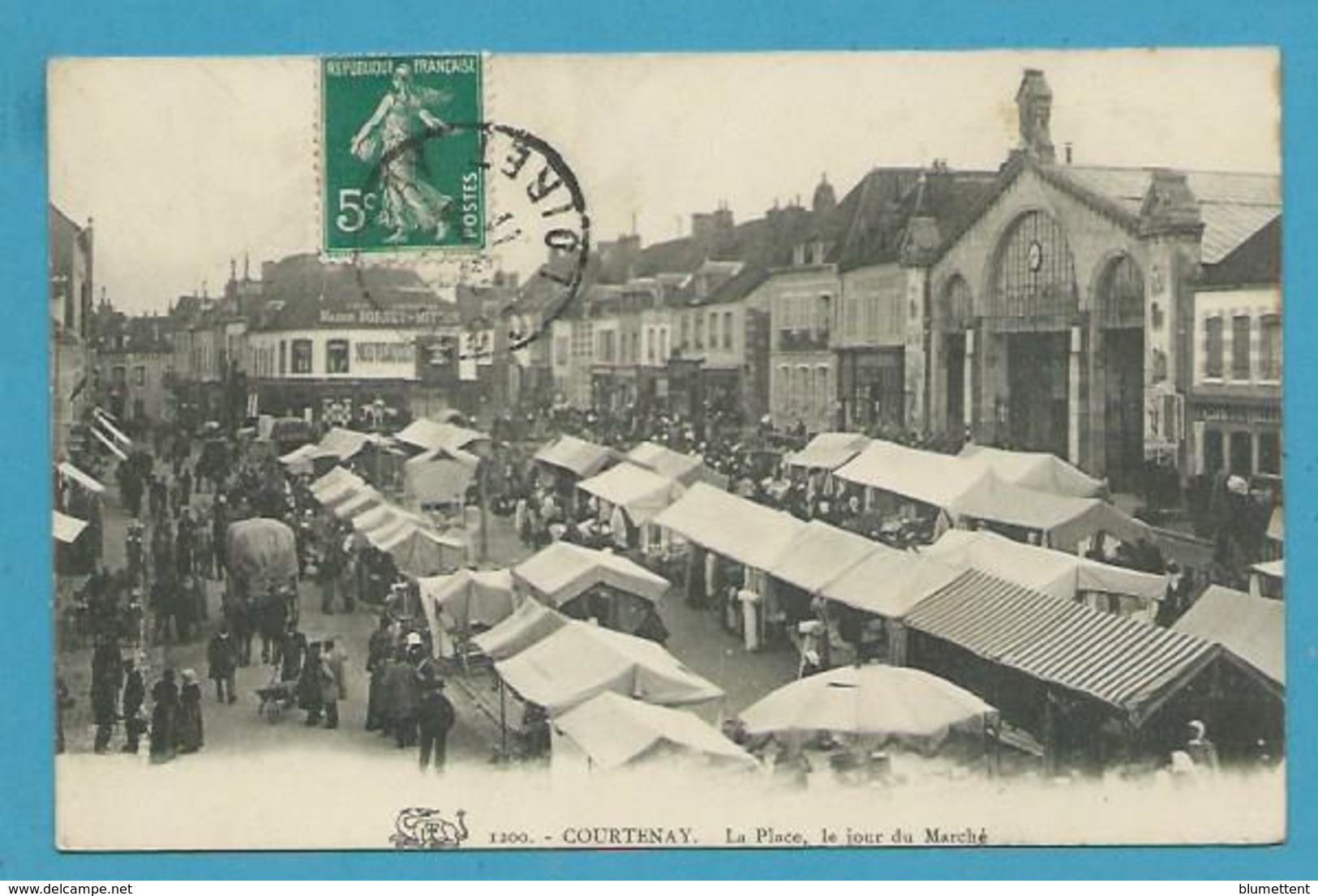 CPA 1200 - Métier Marchands Ambulants Le Place Jour Du Marché COURTENAY 45 - Courtenay