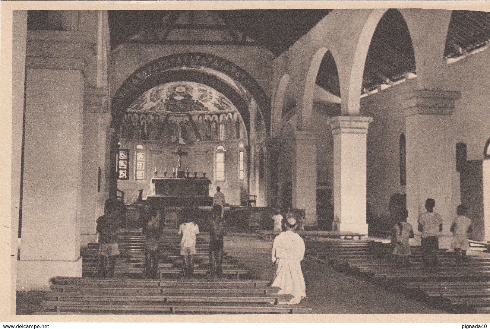 G , Cp , RÉPUBLIQUE CENTRAFRICAINE , BERBÉRATI , Cathédrale Ste-ANNE , Intérieur - Centrafricaine (République)