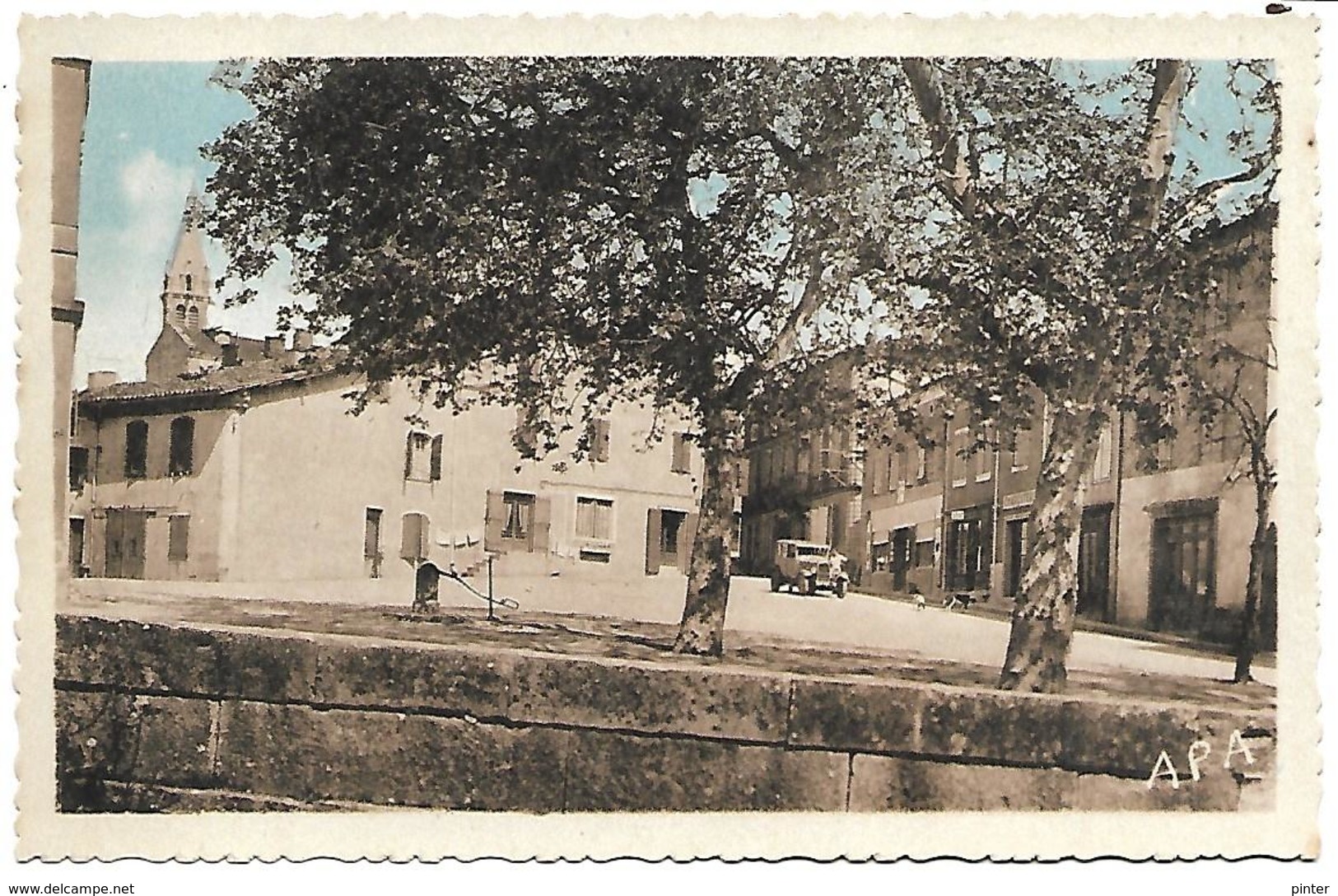 MONCLAR DE QUERCY - Place De La Mairie Et Clocher - Montclar De Quercy