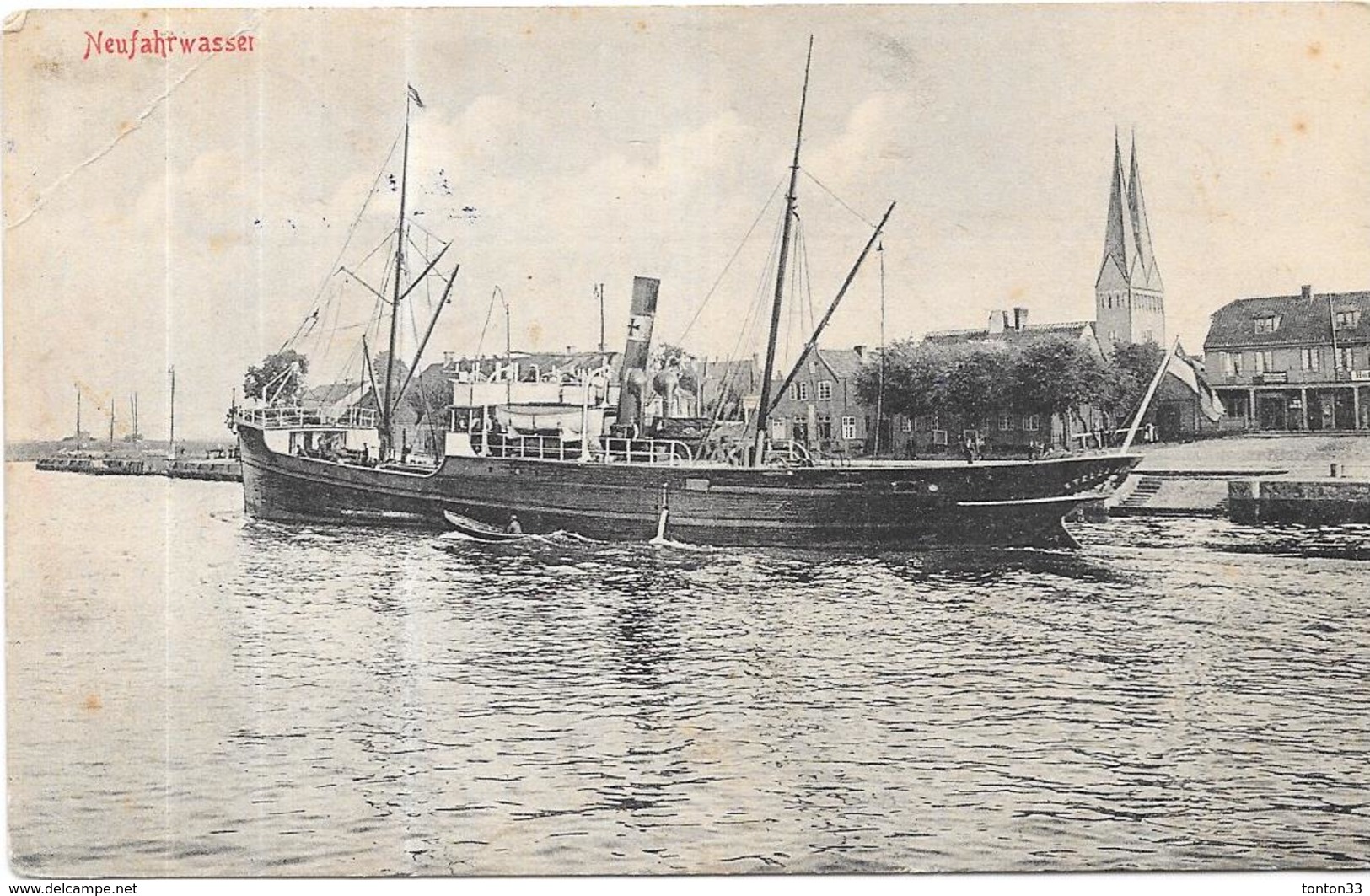 NEUFAHTWASSER  - POLOGNE - Une Vue D'un Bateau Dans Le Port - ENCH1612 - - Pologne