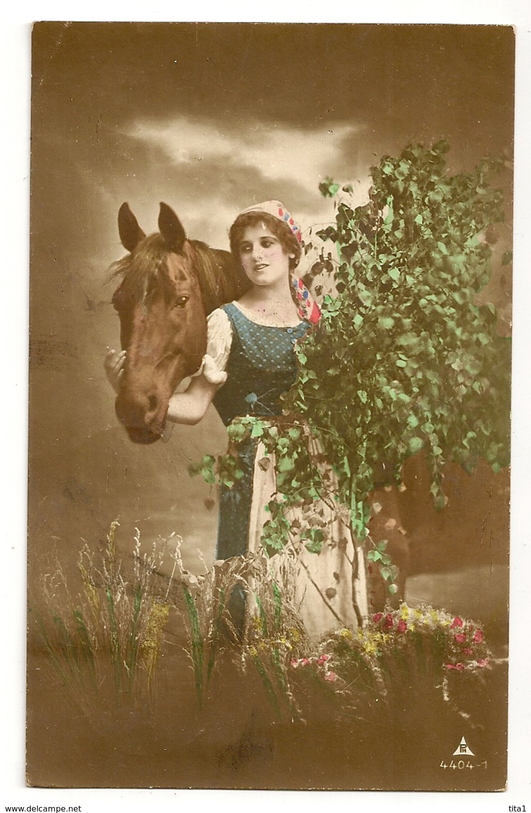 22 - Jeune Dame Et Son Cheval - Cavalli