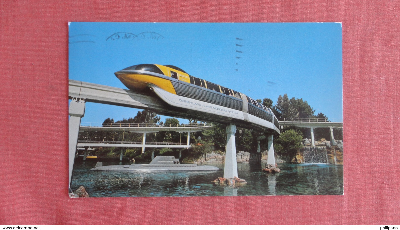 Disneyland Tomorrowland Monorail ---   --- Ref 2483 - Disneyland