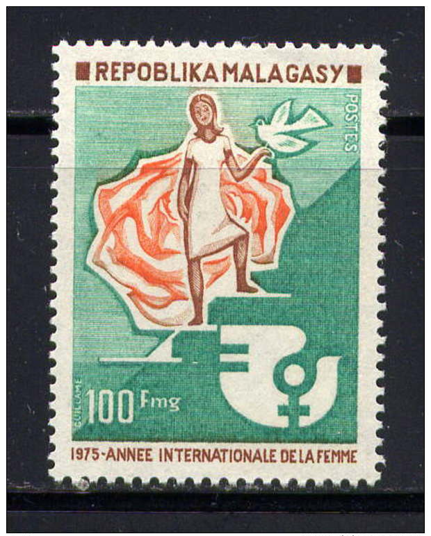 MADAGASCAR - 575** - ANNEE INTERNATIONALE DE LA FEMME - Madagascar (1960-...)