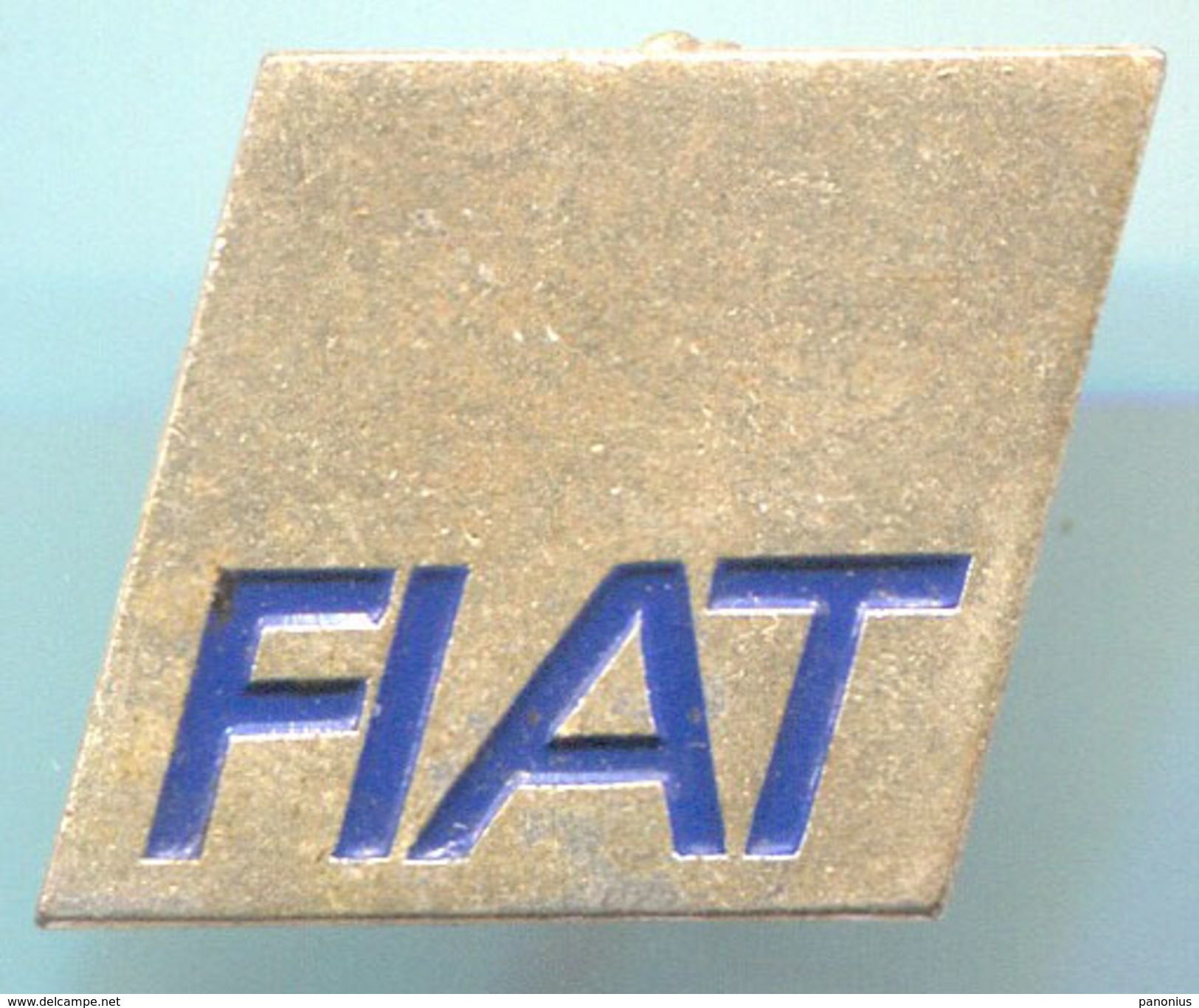 FIAT - Car, Auto, Automotive, Vintage Pin, Badge, Abzeichen - Fiat