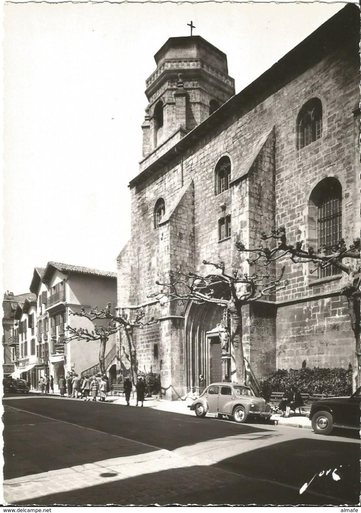 Saint-Jean-de-Luz (64) - L'Eglise - Voiture 4 CV RENAULT -  Flamme Saint-Jean-de-Luz + Cachet Rond 1955 - PKW