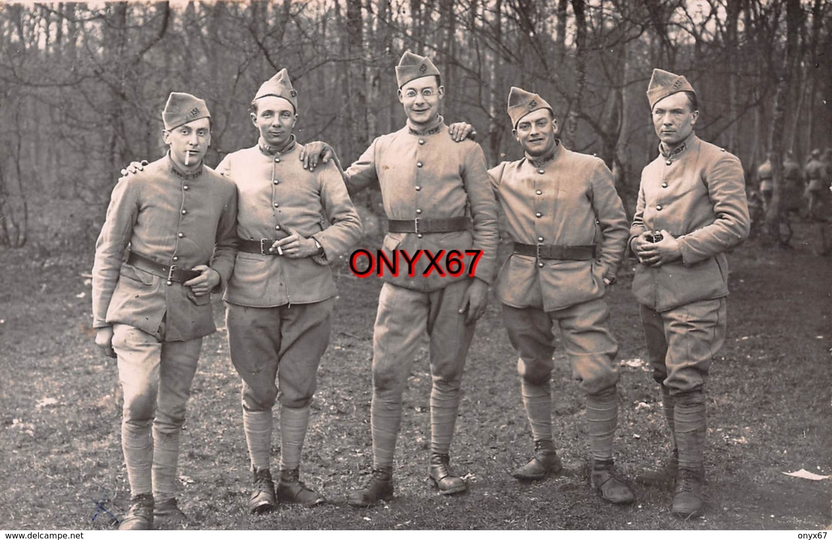 Carte Postale Photo Militaire Français Soldat 151 ème Régiment  Bois Des Ognons Près De REZONVILLE (Moselle) - Regimenten