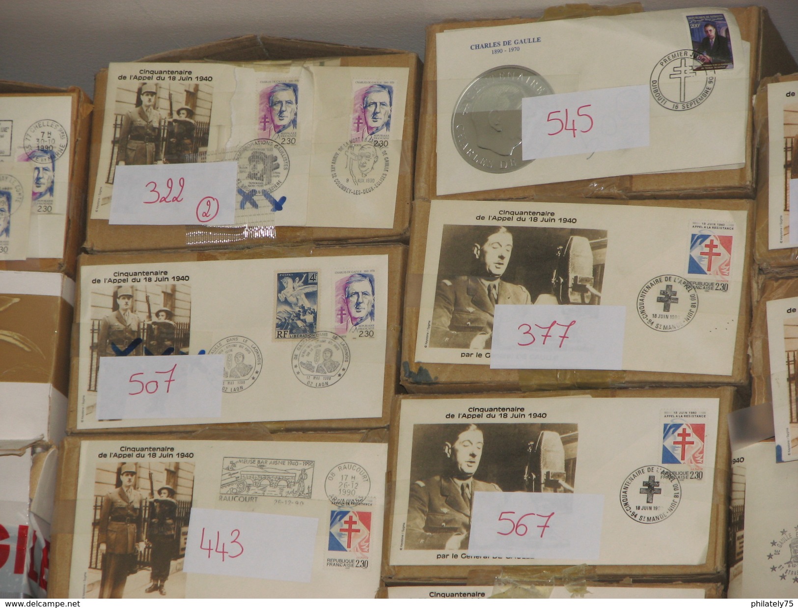 LIQUIDATION DE STOCKS AVANT FERMETURE. 50.000 FDC ET ENVELOPPES COMMEMORATIVES FRANCE 1990 DE GAULLE ET APPEL JUIN 1940 - De Gaulle (Général)