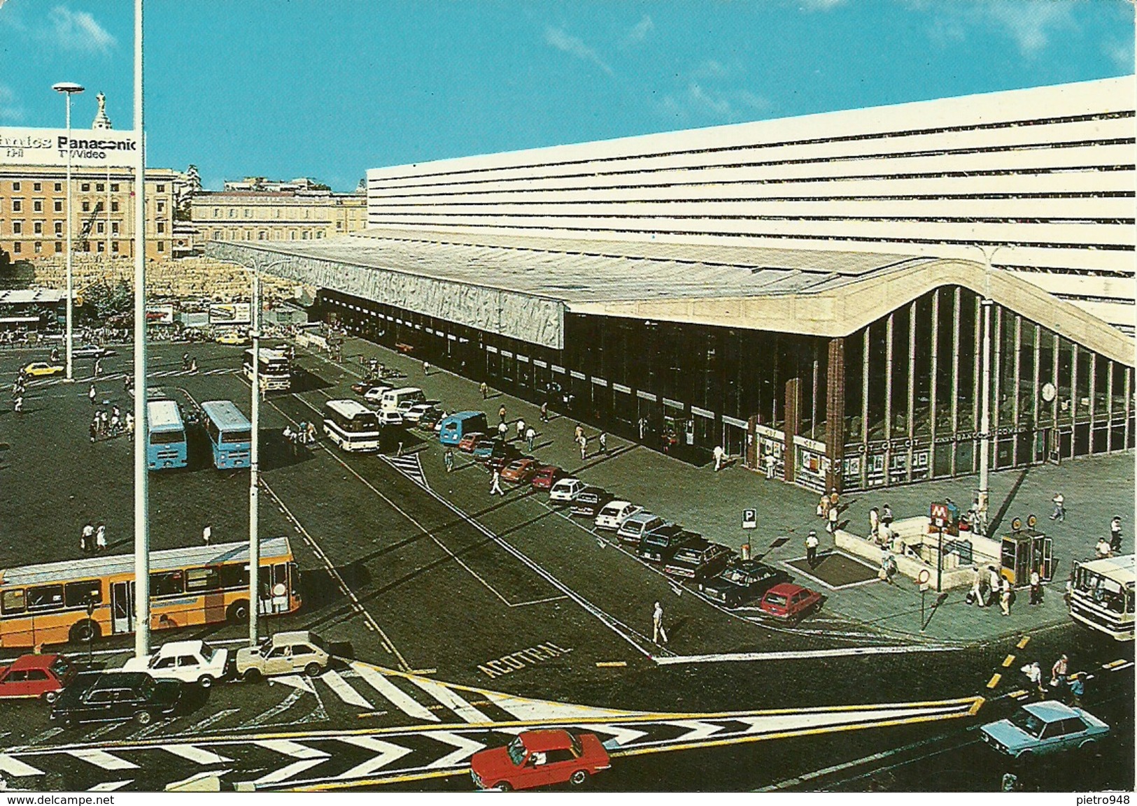 Roma (Lazio) Stazione Termini, Termini Railway Station, Gare Termini, Bahnhof Termini, Auto D'Epoca, Old Cars And Bus - Stazione Termini