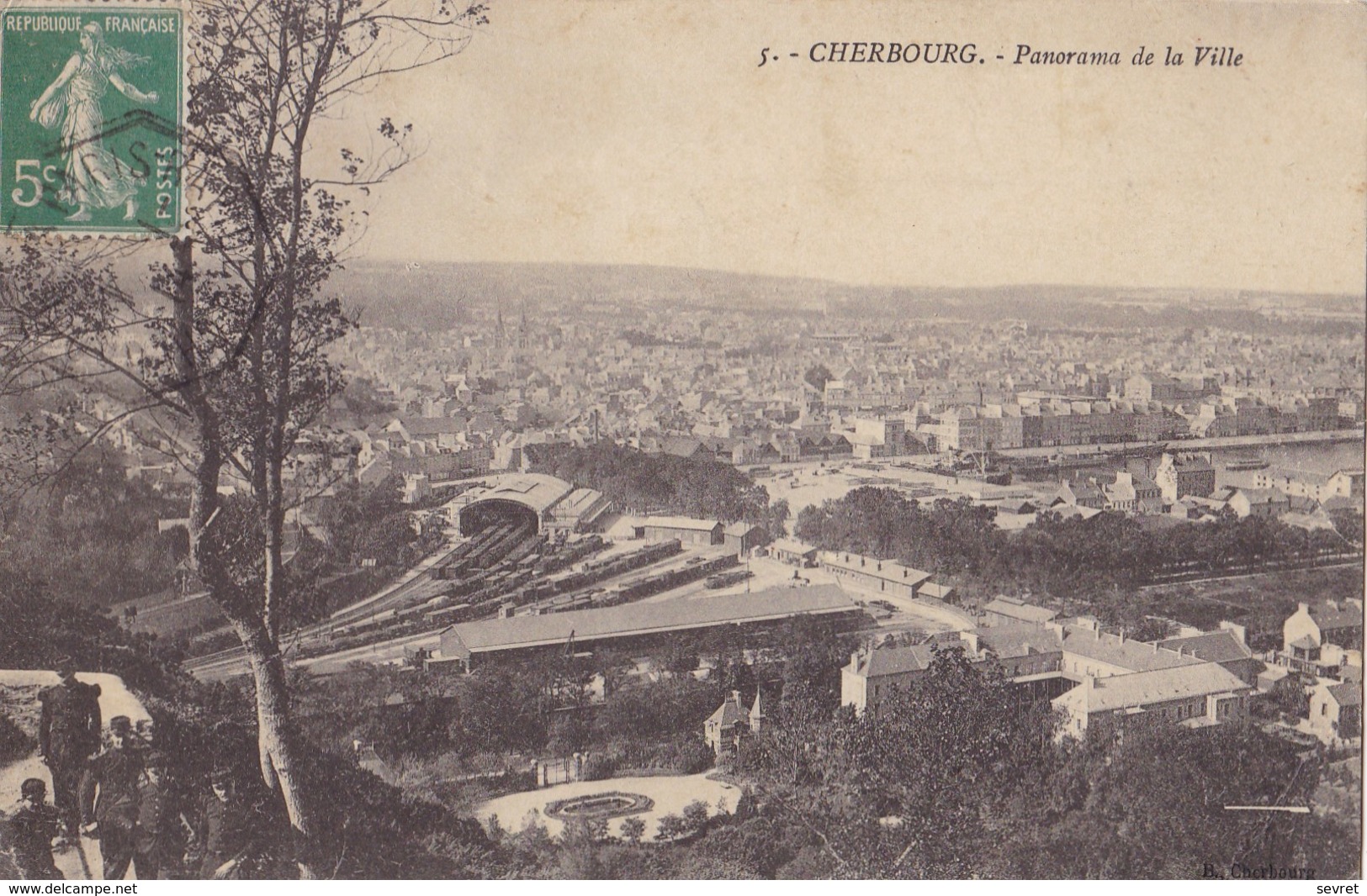 CHERBOURG - Panorama De La Ville.    Vue Sur La Gare - Cherbourg