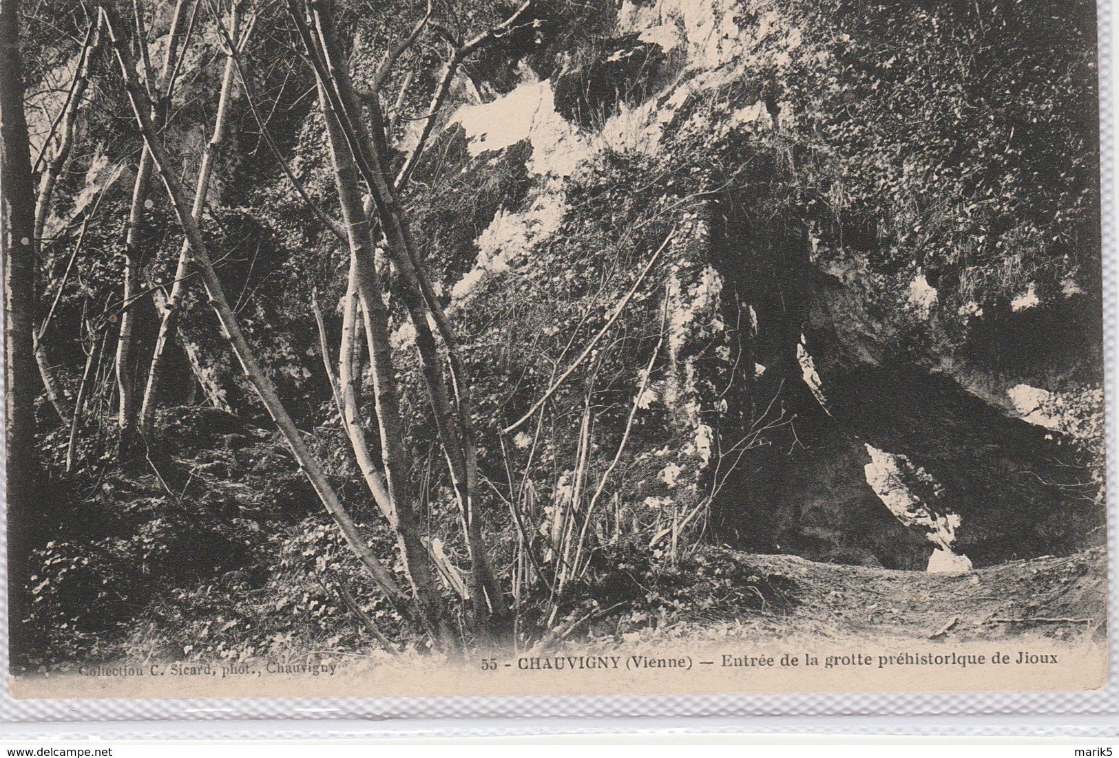 CHAUVIGNY Entrée De La Grotte Préhistorique De JIOUX - Chauvigny