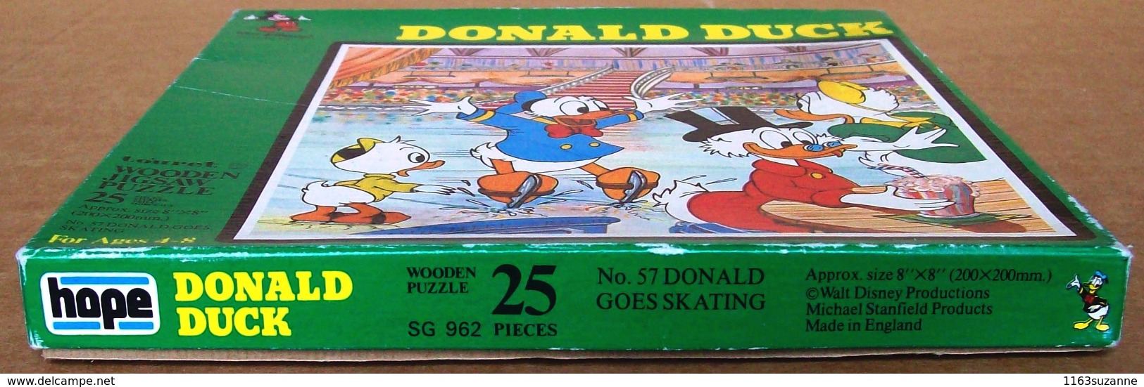 Ancien PUZZLE EN BOIS Walt Disney : Donald S'en Va Patiner (Ed. Hope, 25 Pièces, Made In England) - Puzzles