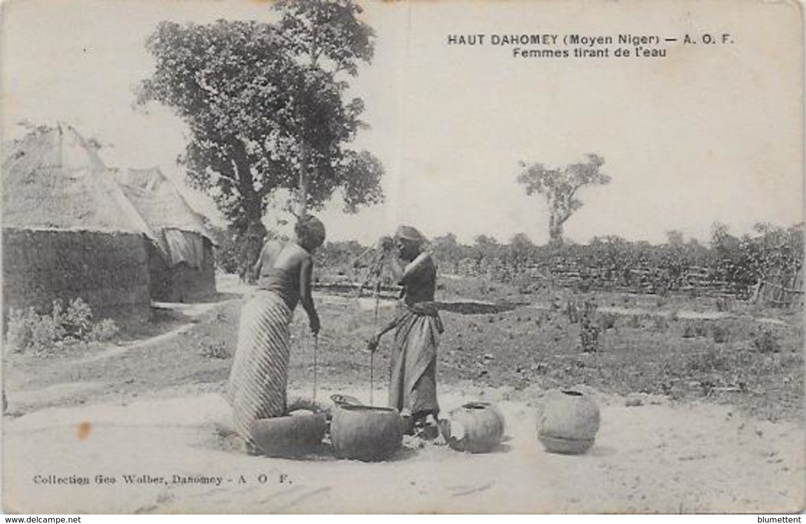 CPA DAHOMEY Afrique Noire Colonies Françaises Non Circulé Femmes Tirant De L'eau - Dahomey