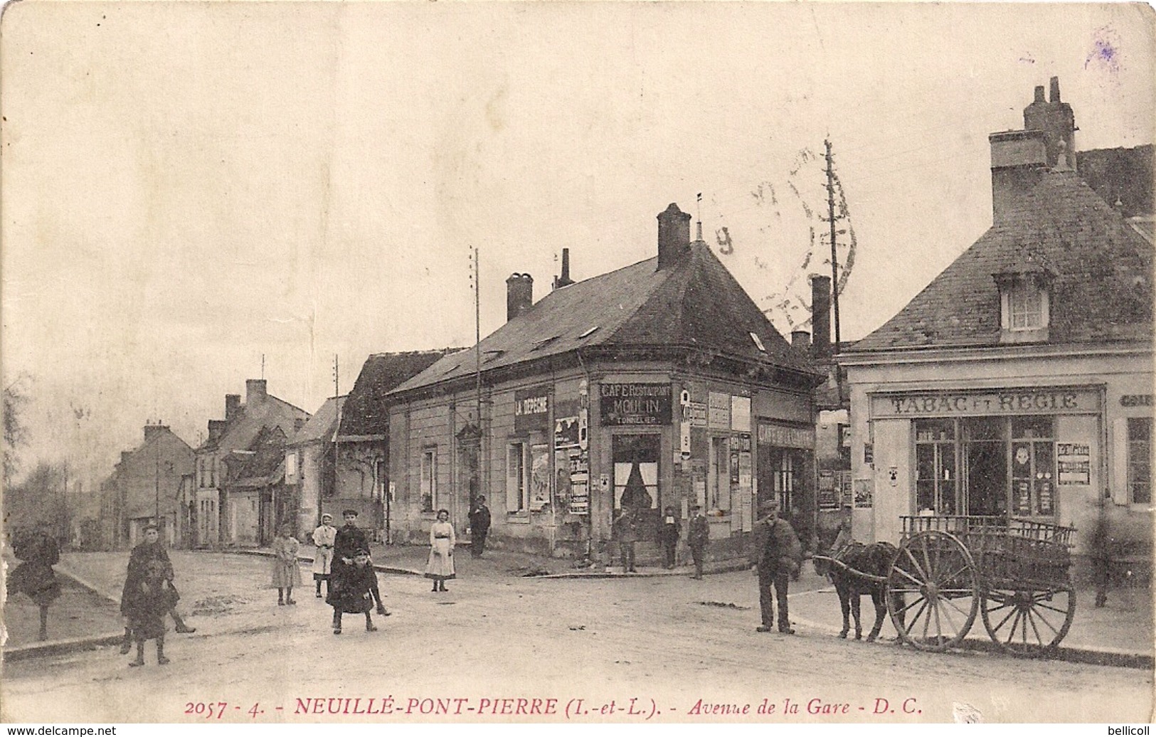 2057-4 - NEUILLE-PONT-PIERRE (I.-et-L.) - Avenue De La Gare - D. C. - Neuillé-Pont-Pierre