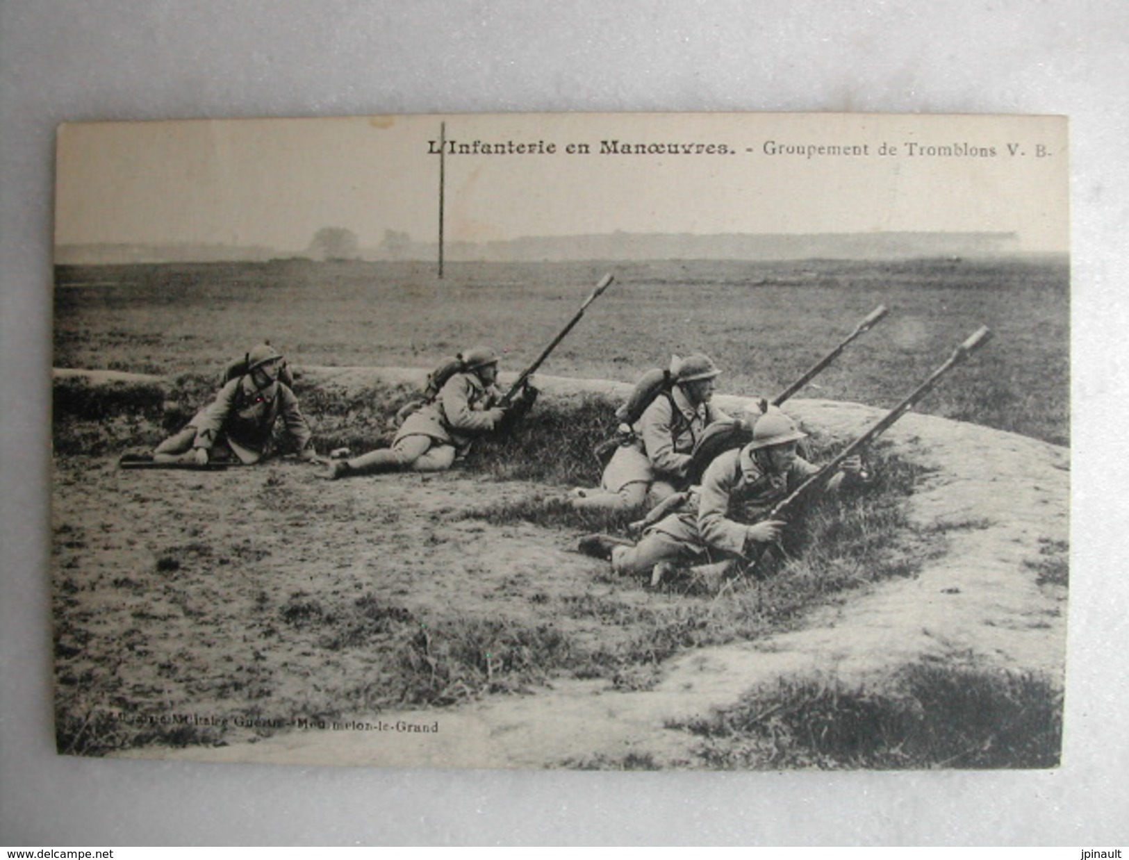 MILITARIA - L'infanterie En Manoeuvres - Groupement De Tromblons - Manoeuvres