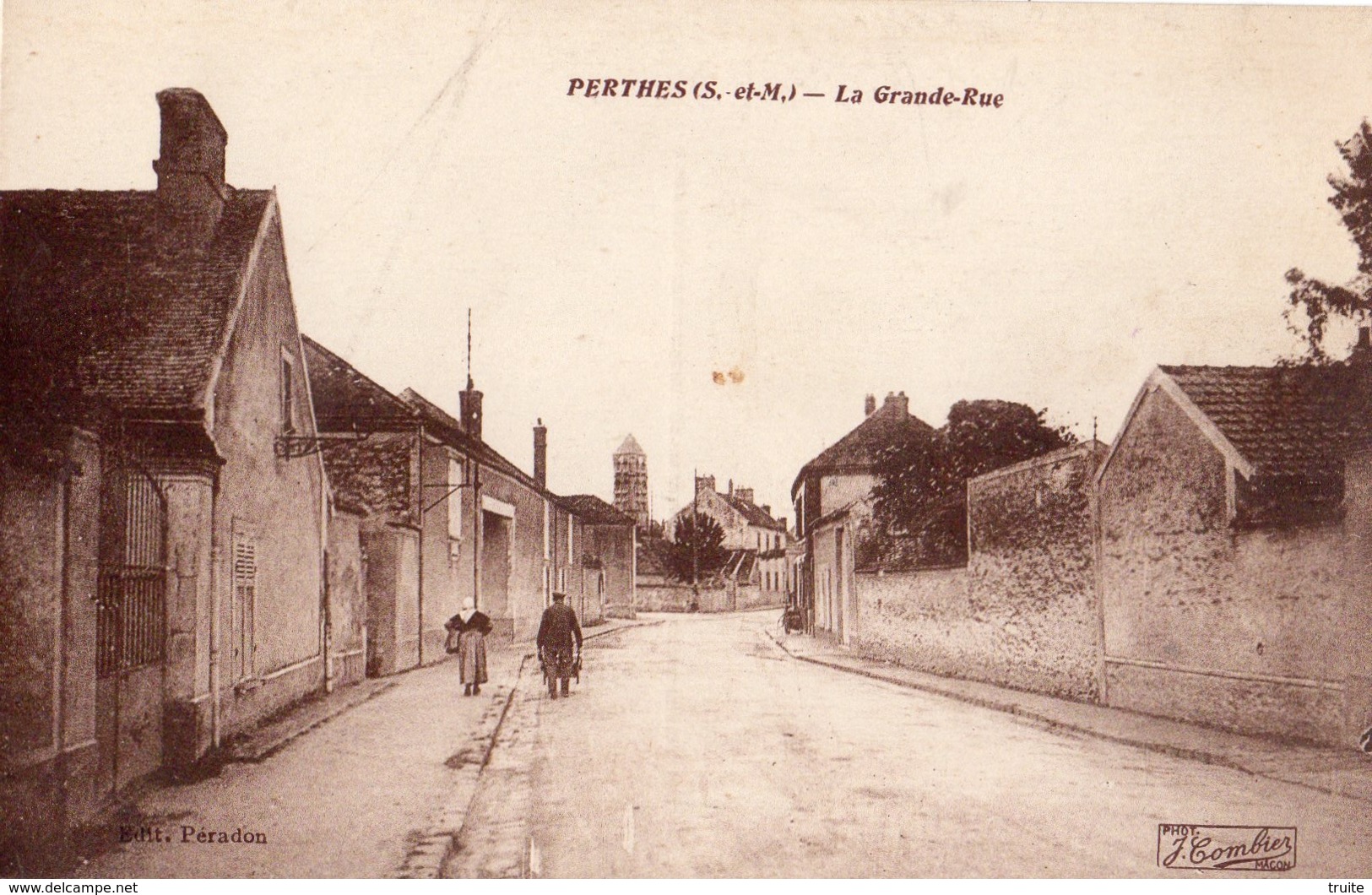 PERTHES LA GRANDE-RUE - Perthes