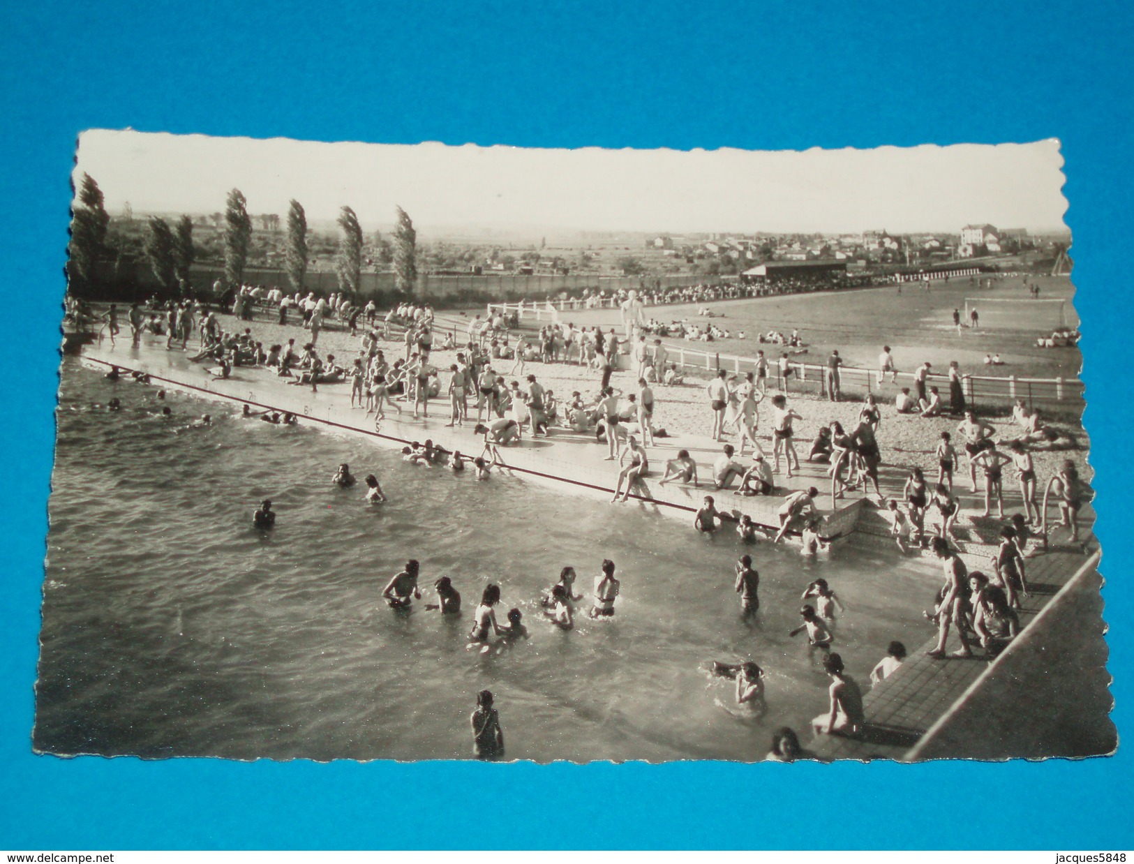 93 ) Le Bourget - La Piscine Et Le Stade - 1950 - EDIT - Gallois - Le Bourget