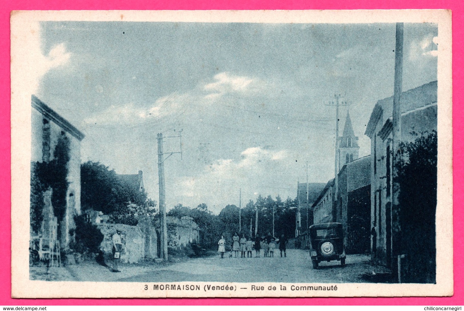 Mormaison - Rue De La Communauté - Vieille Voiture - Animée - F. CHAPEAU - Other & Unclassified