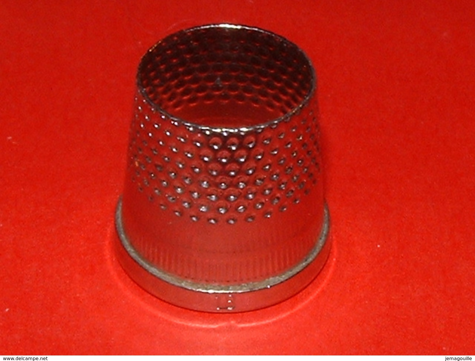 Dé A Coudre En Métal - C11 - Thimbles