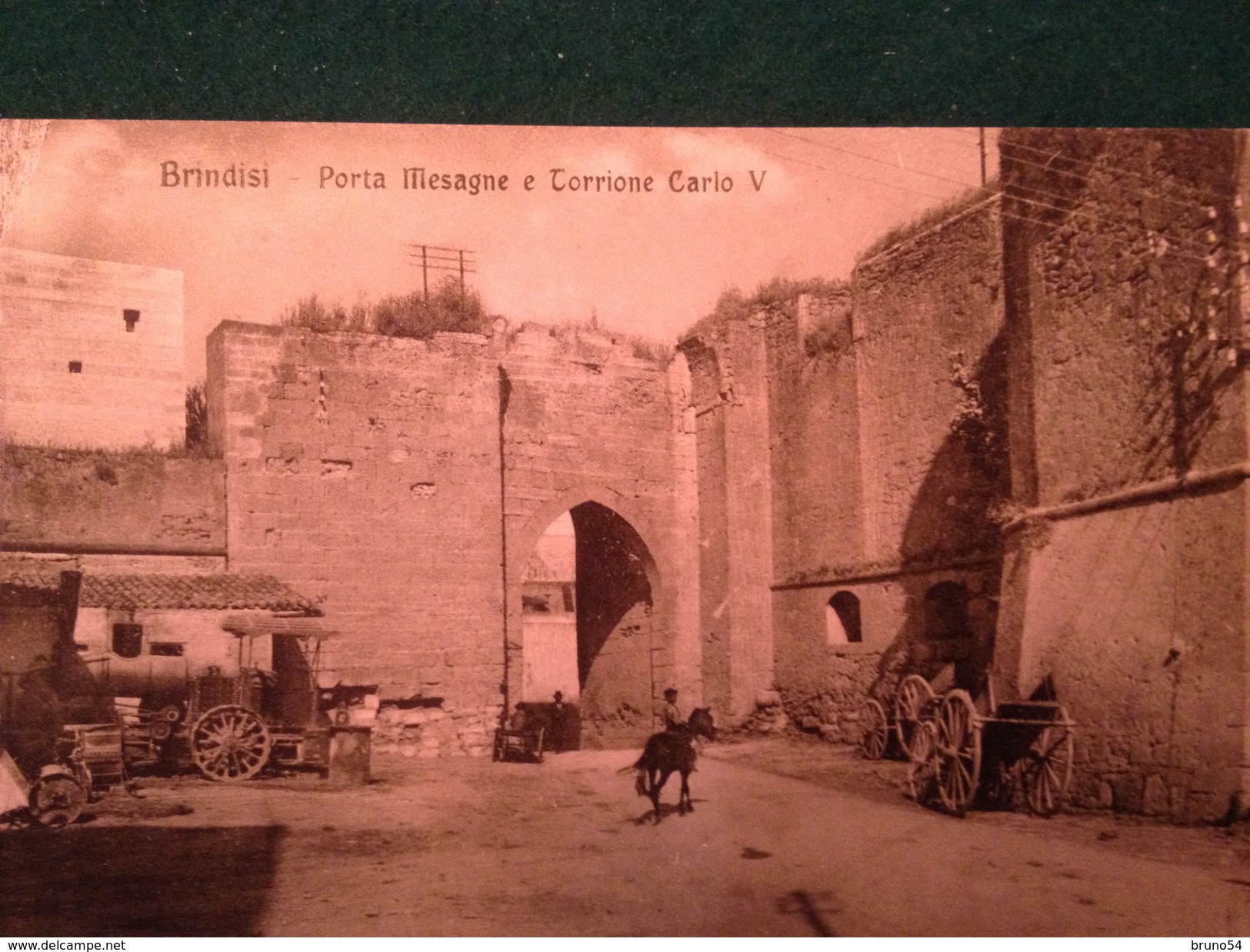 Cartolina Brindisi Porta Mesagne E Torrione Carlo V  Carretti  Non Viaggiata  Formato Piccolo - Brindisi