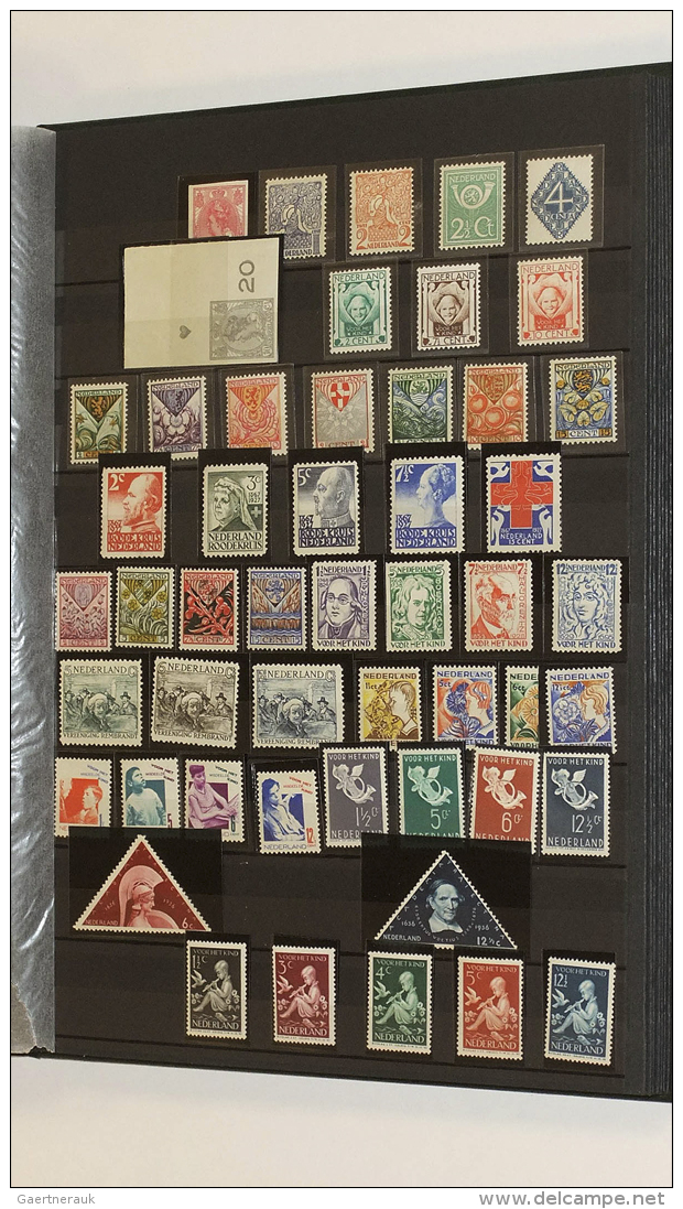 1923/001: Almost Only MNH Collection Netherlands 1923-2001 In 3 Stockbooks. Collection Is Well Filled Including... - Andere & Zonder Classificatie