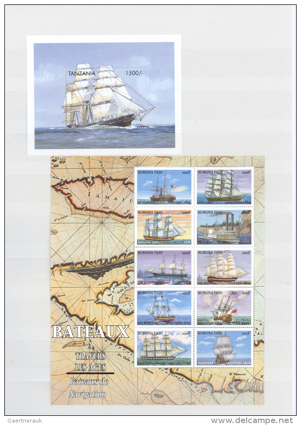 1970/2005, U/m Collection Of Stamps And Souvenir Sheets In Two Stockbooks, In Addition Some Material (**/*/used) On... - Bateaux