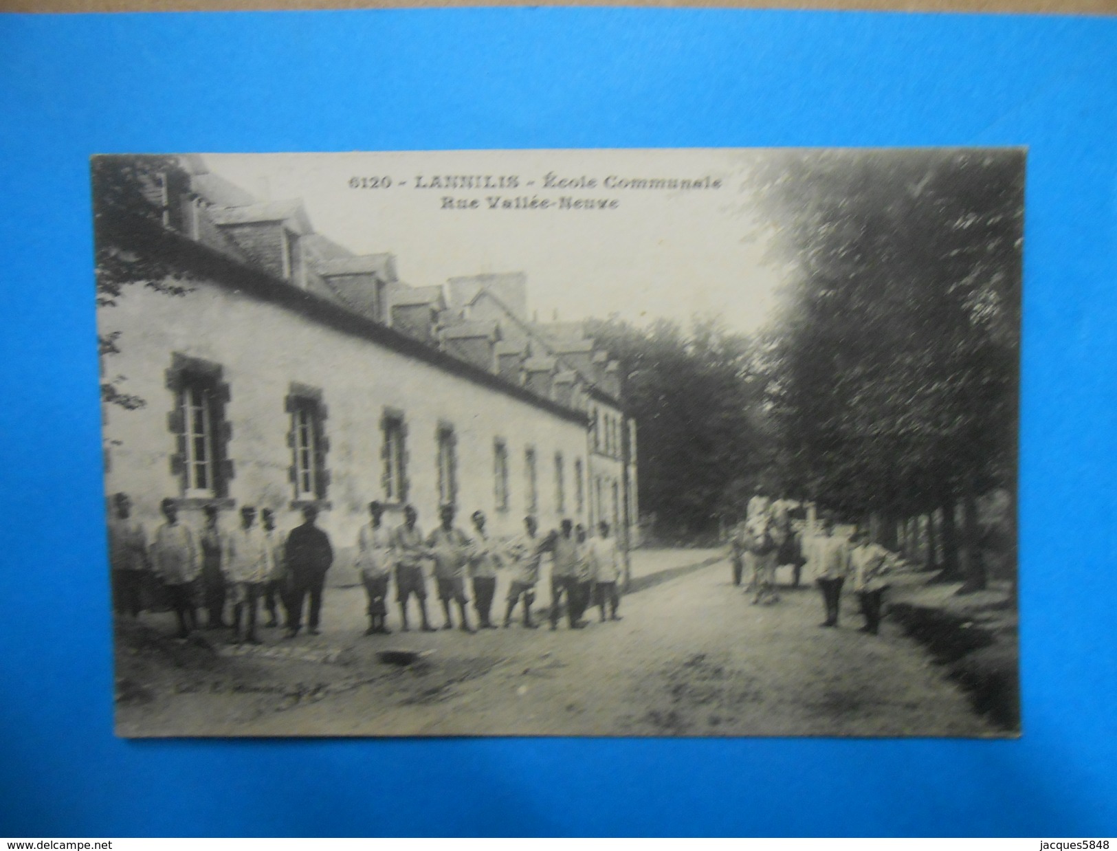 29) 01 - Lannilis - Ecole Communale - Rue Vallée-Neuve -N°6120 -  Attelage - EDIT - Coll E Harmonie - Autres & Non Classés