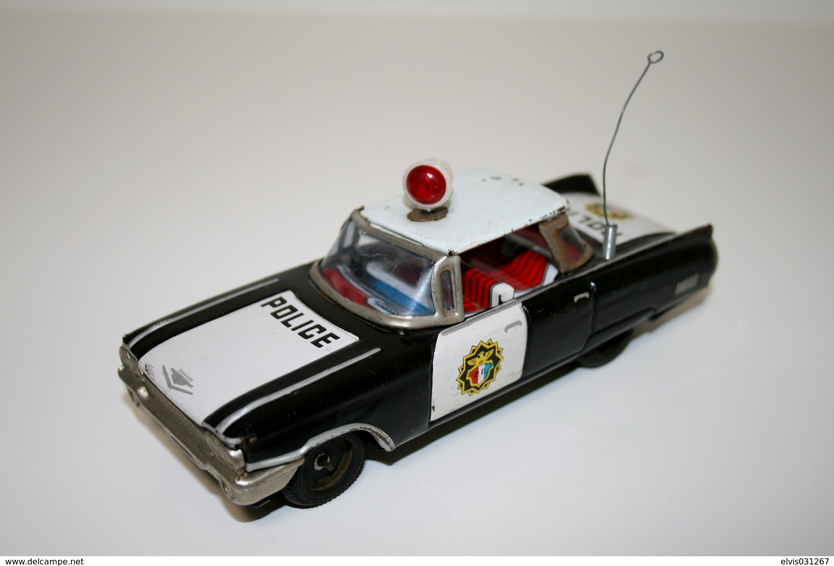 Vintage TIN TOY CAR : Maker ICHICO - Cadillac 4 Door Hardtop Rotating Roof Light POLICE - 15cm - JAPAN - 1960 - Friction - Beperkte Oplage En Curiosa - Alle Merken